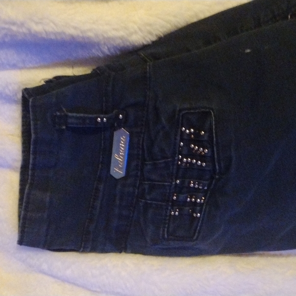 Jeans - Picture 2 of 2